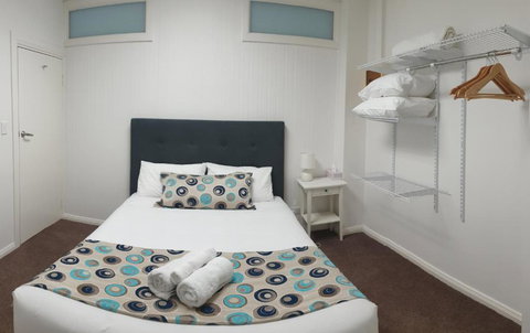 Aart Apartments - Surfers Gold Coast 4