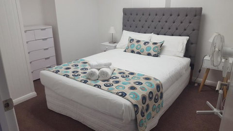 Aart Apartments - Surfers Gold Coast 2