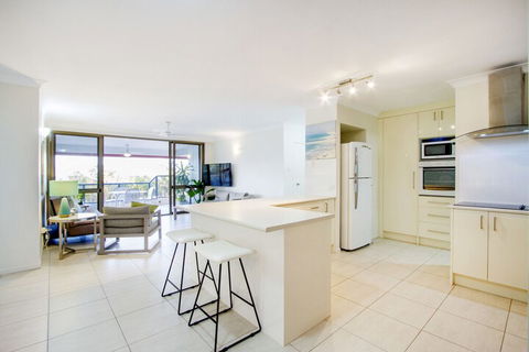 Aqua Marine Boutique Apartment - Surfers Gold Coast 7