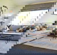 FALMOUTH Seadrift Cottage - Surfers Gold Coast