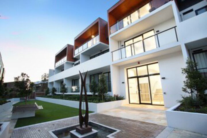 Northcote South ACT Surfers Gold Coast
