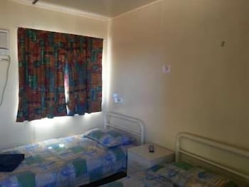 A1 Cabins Ceduna - Surfers Gold Coast 3