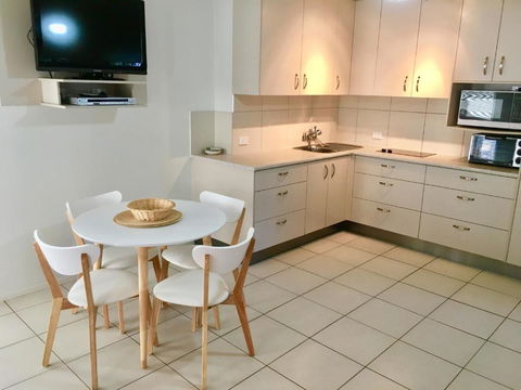 Cranbourne Court Unit 7 - Surfers Gold Coast 3