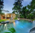 Sandwater Tropical beachside holiday house - Surfers Gold Coast