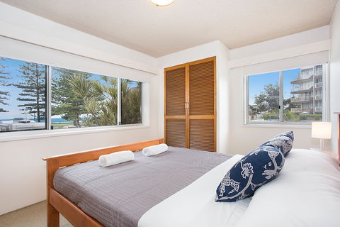 Camden House No.2 - Surfers Gold Coast 2