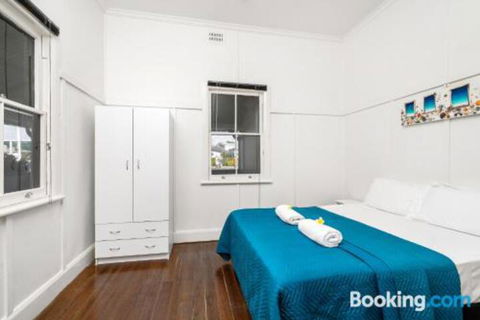 Marvell House - Surfers Gold Coast 7