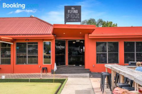 Marvell House - Surfers Gold Coast 2