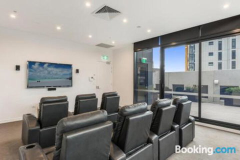 Habitat Complex - Surfers Gold Coast 4
