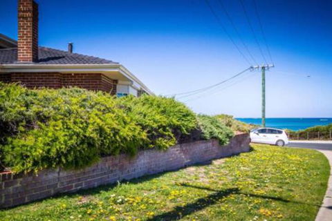 Yanchep Beach Retreat - Surfers Gold Coast 4