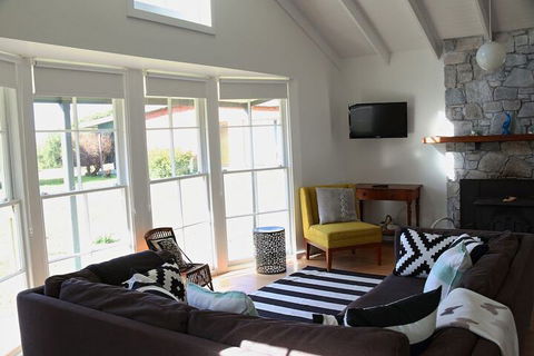 White Shell Cottage - Surfers Gold Coast 2