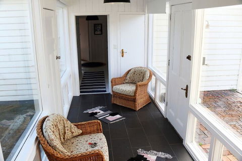 White Shell Cottage - Surfers Gold Coast 4