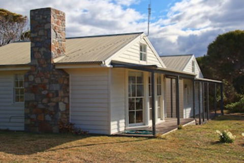 White Shell Cottage - Surfers Gold Coast 0