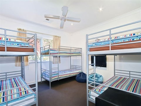 Tennis Elbow - Surfers Gold Coast 4