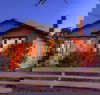 Grace's Spa Cottage - Surfers Gold Coast