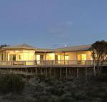 White Sands Holiday Retreat - Surfers Gold Coast