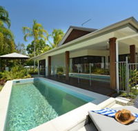 17 Cascade Luxury House on Fairway - Surfers Gold Coast
