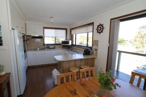 The Oasis On Jacobs Drive - Surfers Gold Coast 4