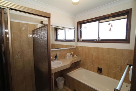 The Oasis On Jacobs Drive - Surfers Gold Coast 6