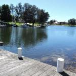 Waterfront Getaway In Sussex - Surfers Gold Coast 0