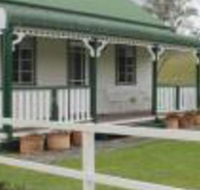 The Dollhouse Cottage - Surfers Gold Coast