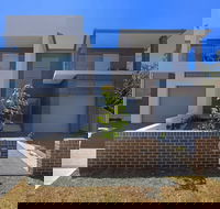 Greenacre Villas Sydney - Surfers Gold Coast