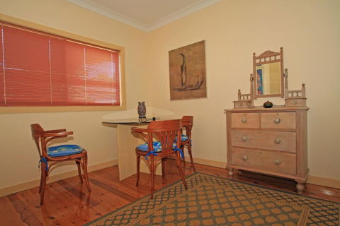 Waterfront Delight On Cater - Surfers Gold Coast 6