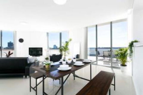 Palatial Penthouse Apartment Phenomenal Views - Surfers Gold Coast 4