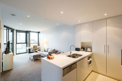 MILA, 1BDR Cremorne Apartment - Surfers Gold Coast 4
