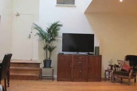 MONIKA, 1BDR Collingwood Apartment - Surfers Gold Coast 2