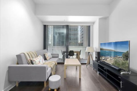 EDWARD, 3BDR Melbourne Apartment - Surfers Gold Coast 0