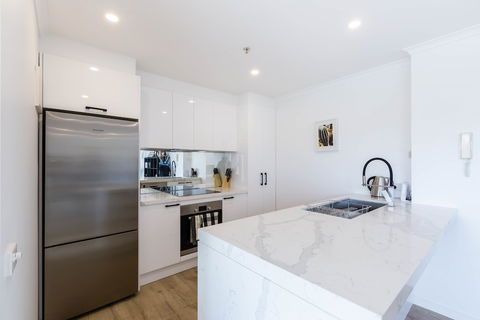 YUKI, 1BDR Melbourne Apartment - Surfers Gold Coast 2