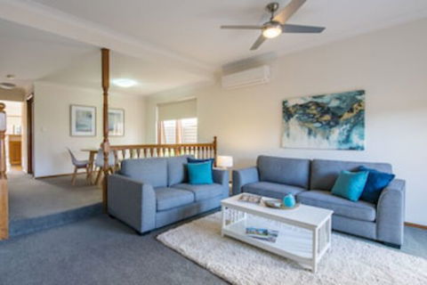 Parkview Villa 2 Luxury 3 Bedroom Home - Surfers Gold Coast 0