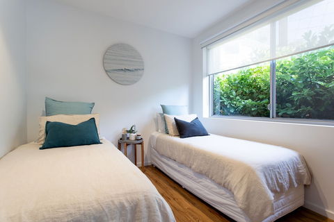 Yallingup Beach Home - Surfers Gold Coast 5