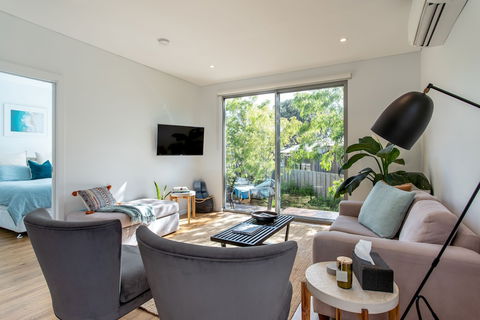 Yallingup Beach Home - Surfers Gold Coast 4