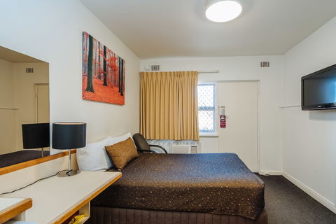 Canning Bridge Auto Lodge - Surfers Gold Coast 4