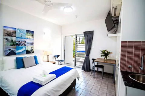 Kalidonis Village - Surfers Gold Coast 4