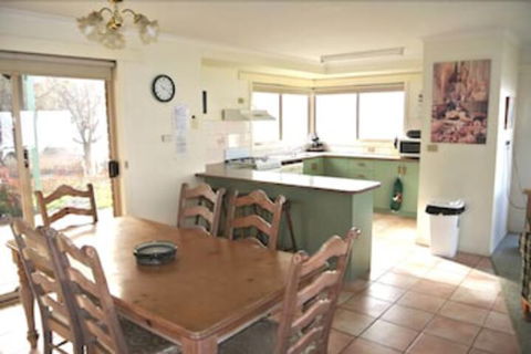 Buckland Valley Views - Surfers Gold Coast 3