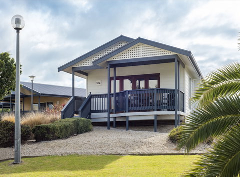 The Retreat At West Beach Parks - Surfers Gold Coast 6