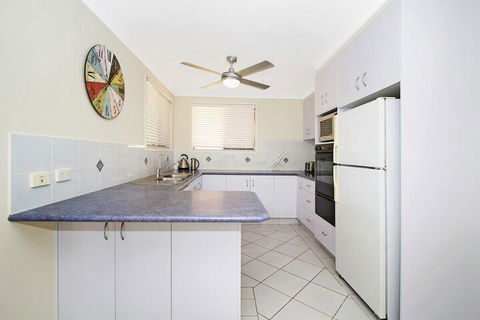 KINGSCLIFF HOLIDAY HOME On The HILL SYDS VIEW - Surfers Gold Coast 5
