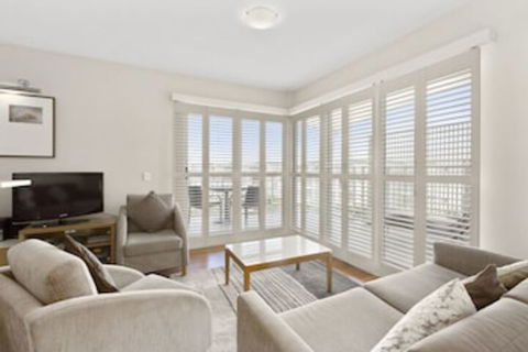 RESORT On The BEACH 4302 - Surfers Gold Coast 0