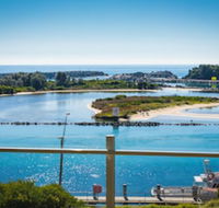 Southbound Escape at the Wharf - Surfers Gold Coast