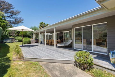 Leyden At Portsea - Surfers Gold Coast 0