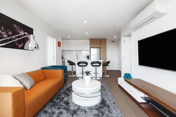 Ilixir Apartments By Ready Set Host - Surfers Gold Coast 2