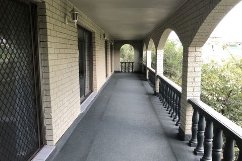 Warrawong Holiday Big Home - Surfers Gold Coast 3