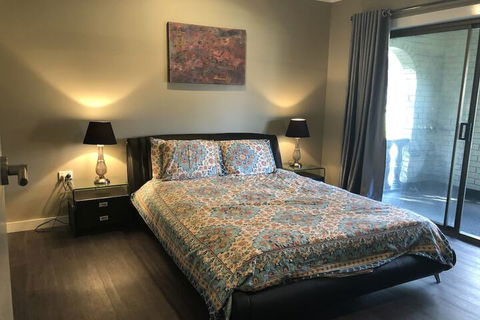 Warrawong Holiday Big Home - Surfers Gold Coast 2