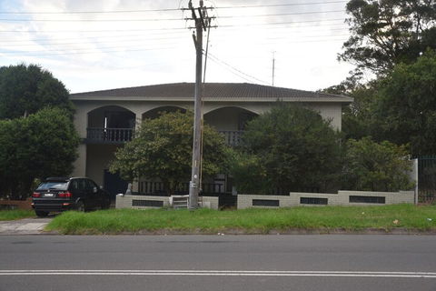 Warrawong Holiday Big Home - Surfers Gold Coast 5