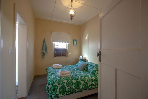 Charleston House - Mathoura - Surfers Gold Coast 7