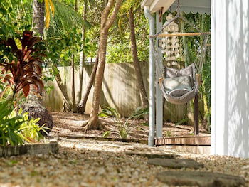 A PERFECT STAY - San Juan Surfers Cottage - Surfers Gold Coast 0