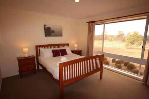 Verona Vineyard Cottage - Surfers Gold Coast 3