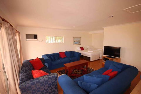 Verona Vineyard Cottage - Surfers Gold Coast 4